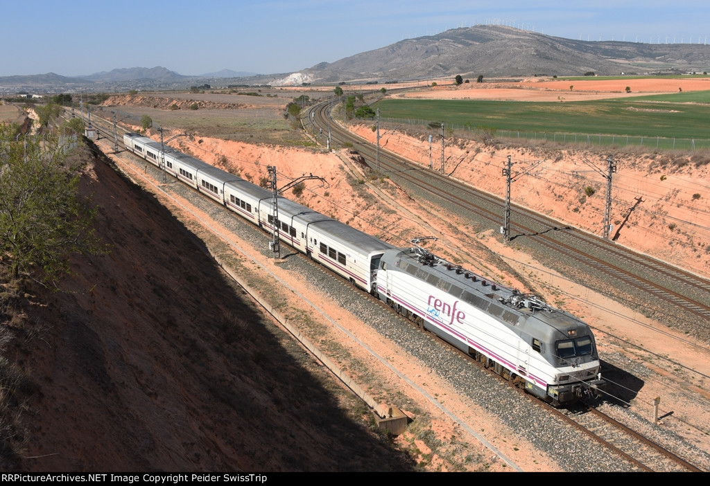 RENFE 252 072